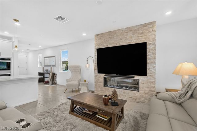 1583 Pacific Baza Street, Las Vegas, NV 89138