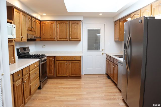 1508 SPRINGFIELD Road, East Peoria, IL 61611