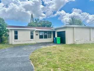 2400 NW 85th Avenue, Sunrise, FL 33322