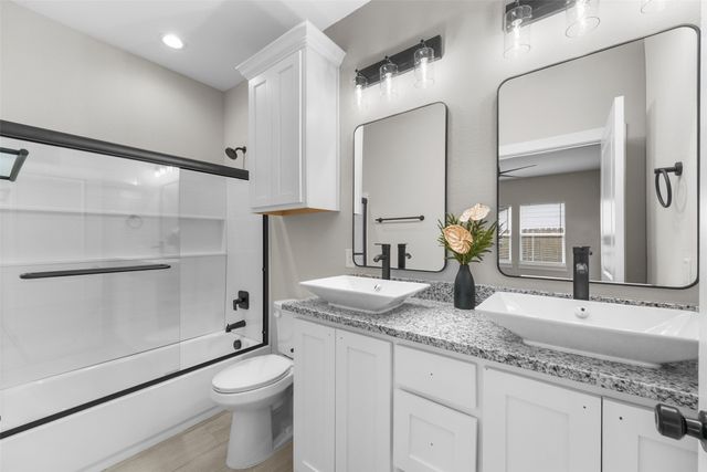 101 Inca Trail, Mabank, TX 75156