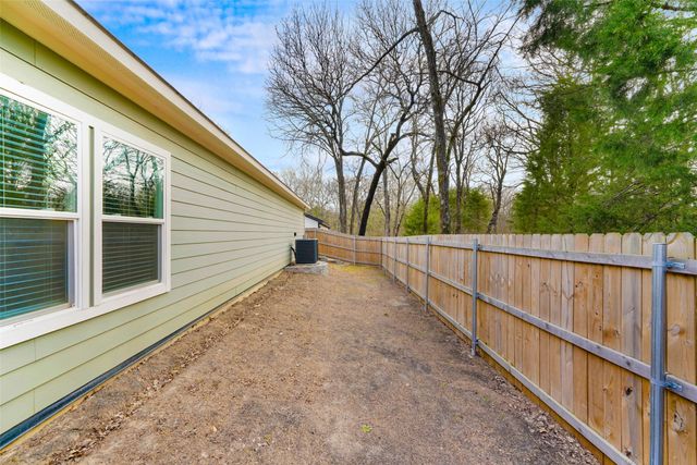 101 Inca Trail, Mabank, TX 75156