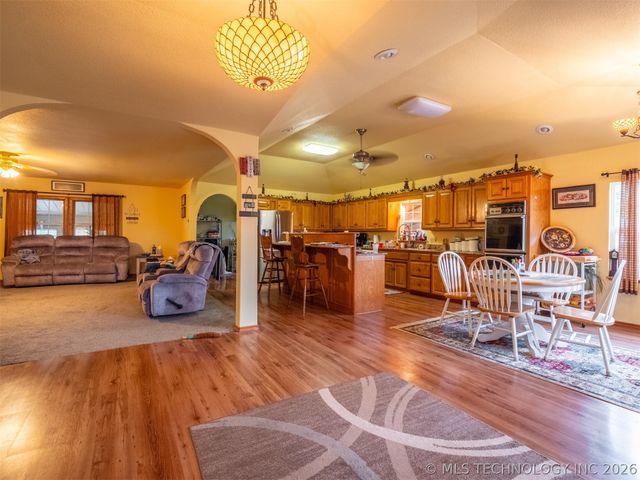 383 Council Tree, Canadian, OK 74425