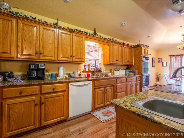 383 Council Tree, Canadian, OK 74425