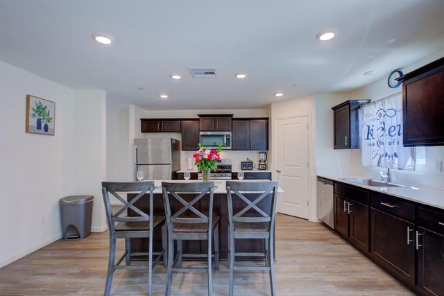 218 Bryce Canyon, Merced, CA 95341