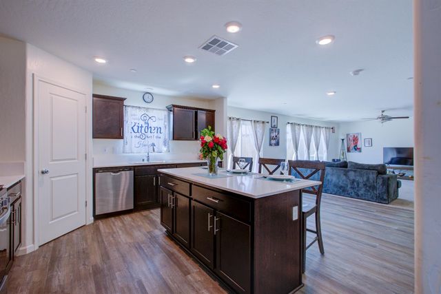 218 Bryce Canyon, Merced, CA 95341