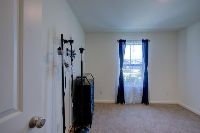 218 Bryce Canyon, Merced, CA 95341