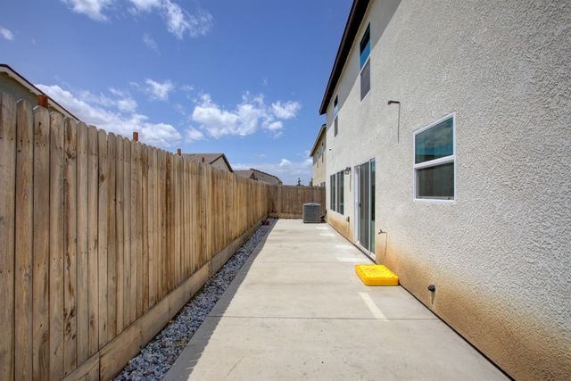 218 Bryce Canyon, Merced, CA 95341