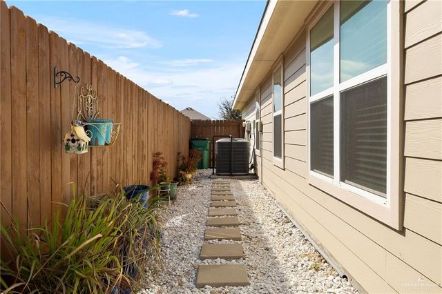 509 Choke Canyon Street, Edinburg, TX 78541