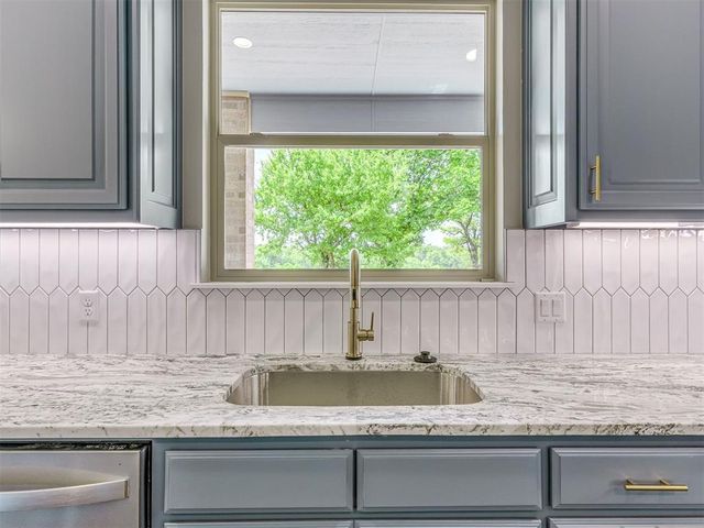 1228 Jerzee Mae Rd, Blanchard, OK 73010