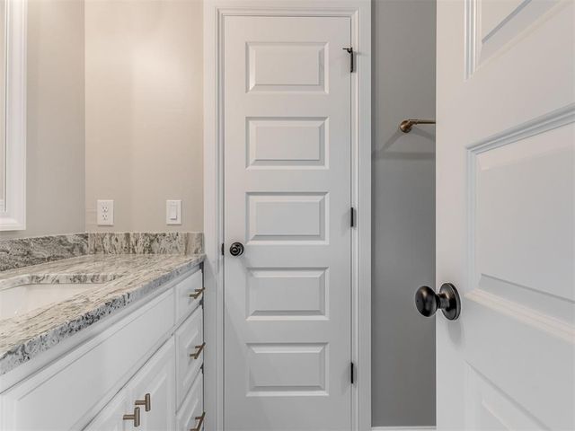 1228 Jerzee Mae Rd, Blanchard, OK 73010