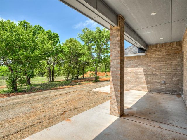 1228 Jerzee Mae Rd, Blanchard, OK 73010