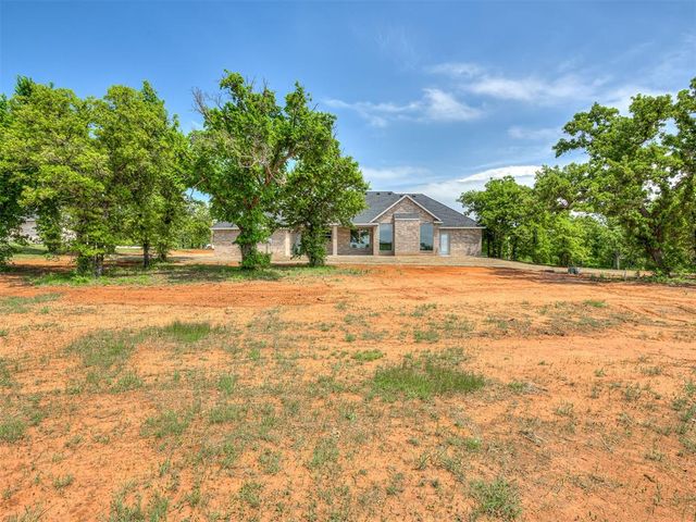 1228 Jerzee Mae Rd, Blanchard, OK 73010
