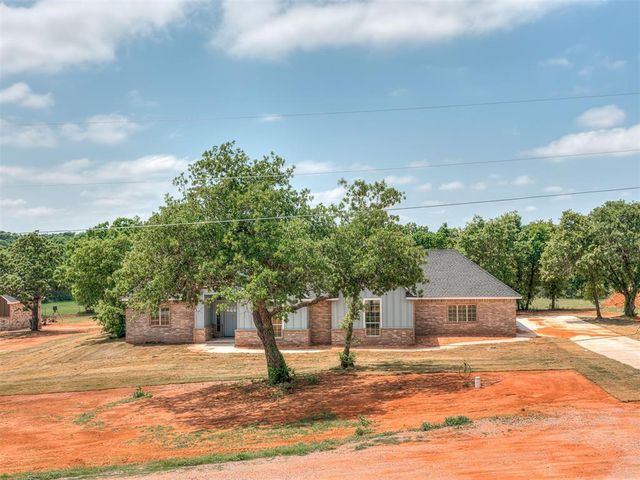 1228 Jerzee Mae Rd, Blanchard, OK 73010