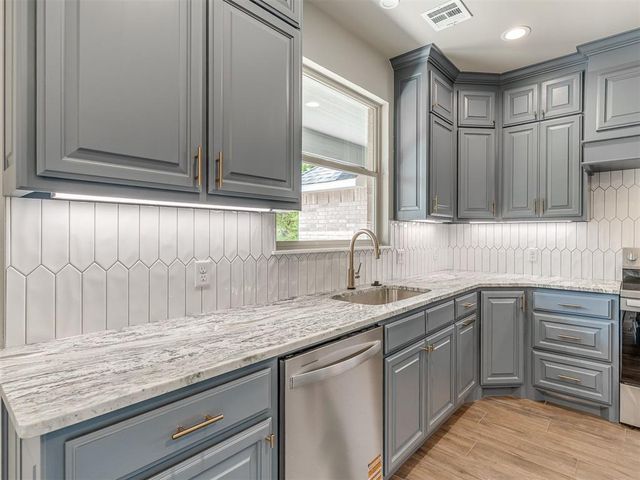 1228 Jerzee Mae Rd, Blanchard, OK 73010