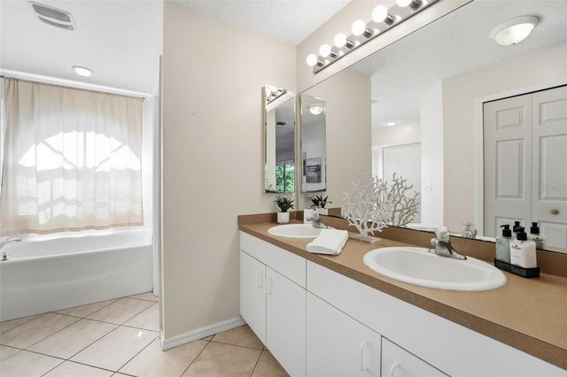 1712 LANSDALE AVENUE, North Port, FL 34286