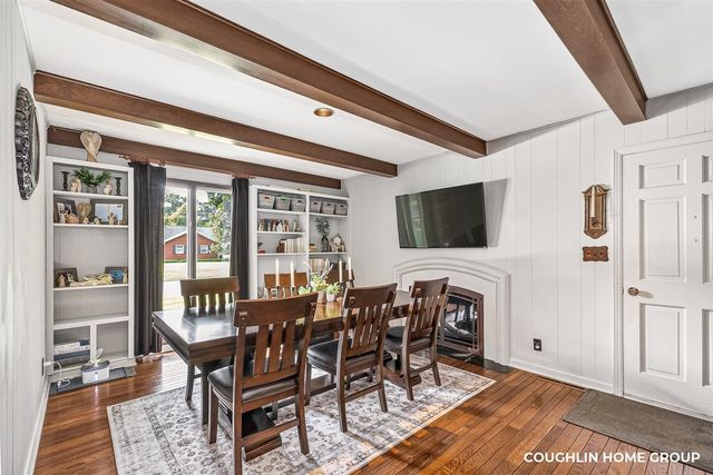 1330 Ridgewood Drive, Hastings, MI 49058