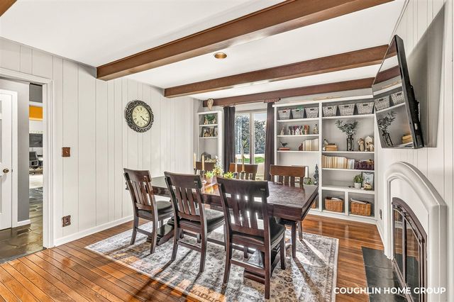 1330 Ridgewood Drive, Hastings, MI 49058