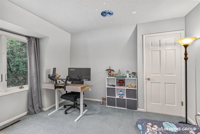 1330 Ridgewood Drive, Hastings, MI 49058