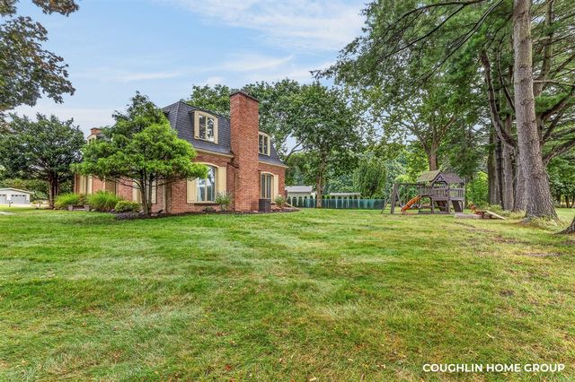 1330 Ridgewood Drive, Hastings, MI 49058