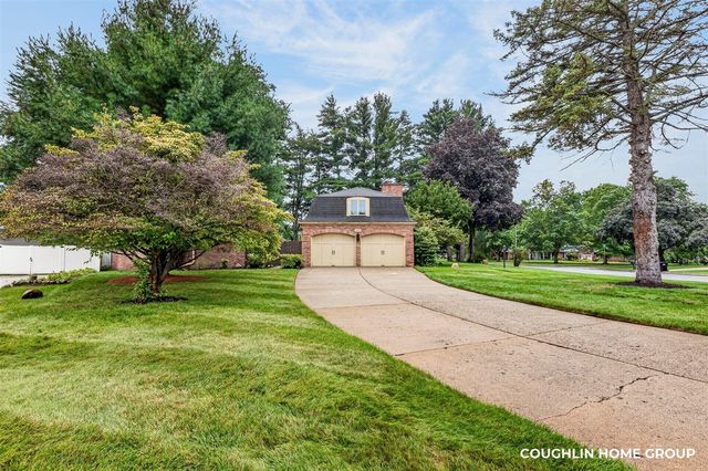 1330 Ridgewood Drive, Hastings, MI 49058