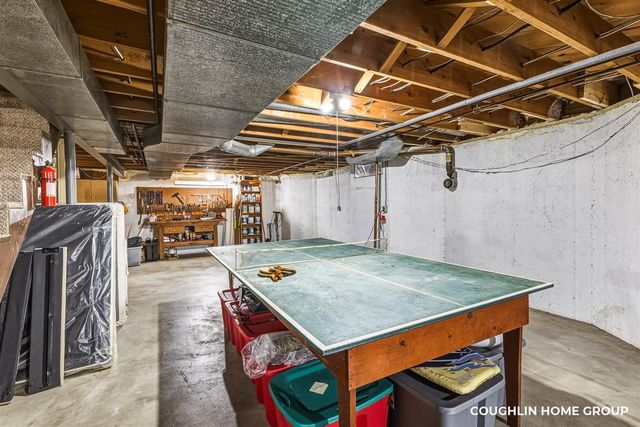 1330 Ridgewood Drive, Hastings, MI 49058
