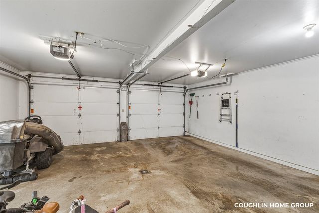 1330 Ridgewood Drive, Hastings, MI 49058