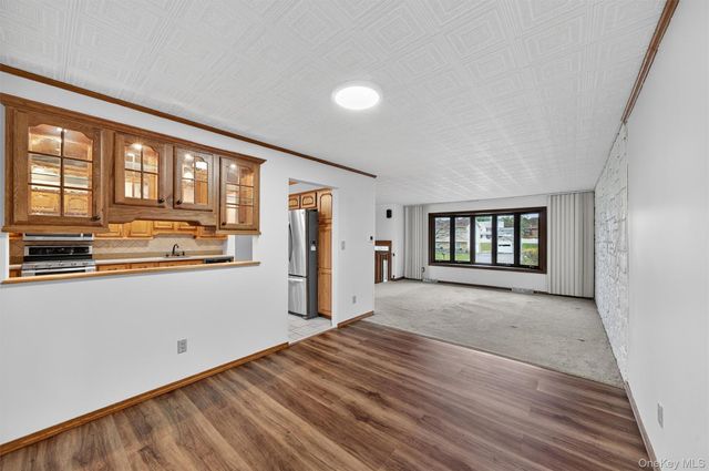 8 Badami Drive, Middletown, NY 10941