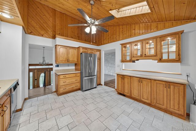 8 Badami Drive, Middletown, NY 10941