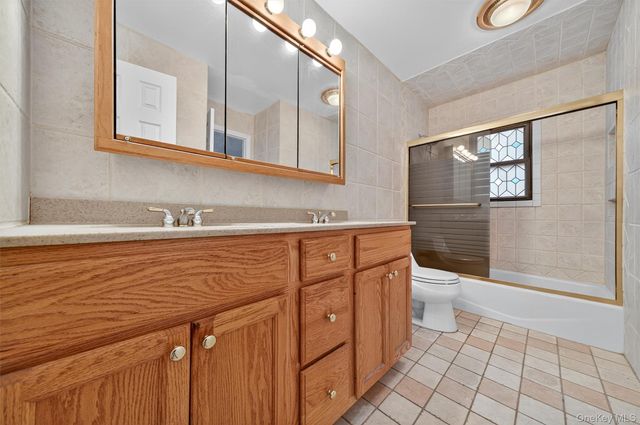 8 Badami Drive, Middletown, NY 10941