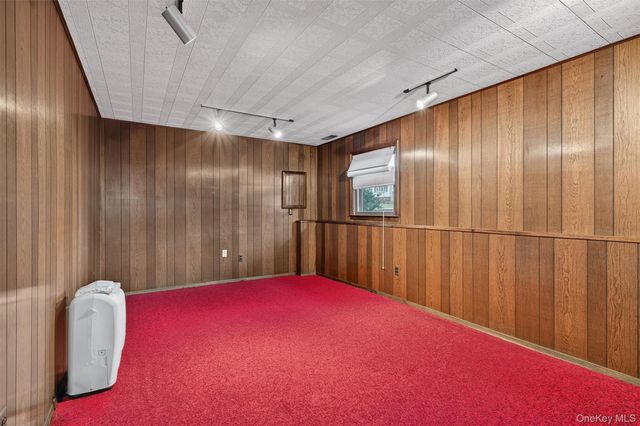 8 Badami Drive, Middletown, NY 10941