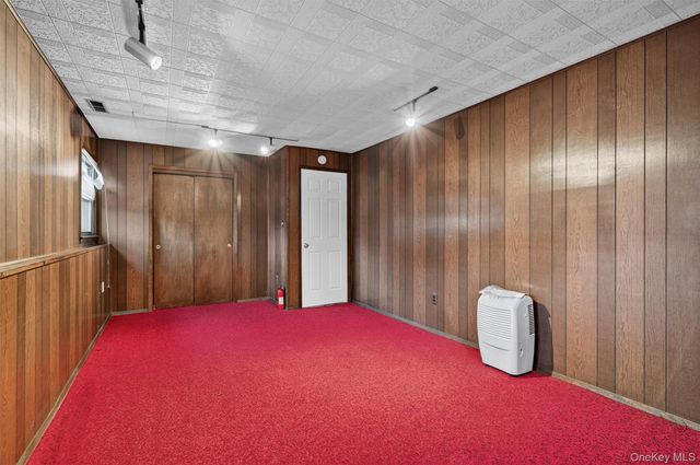 8 Badami Drive, Middletown, NY 10941