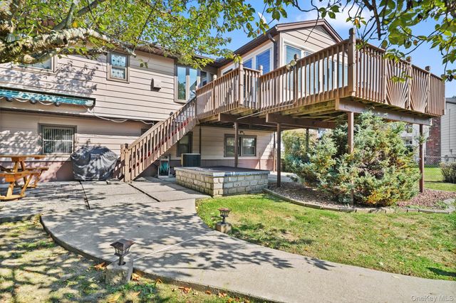 8 Badami Drive, Middletown, NY 10941