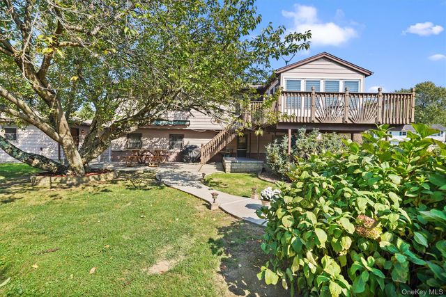 8 Badami Drive, Middletown, NY 10941