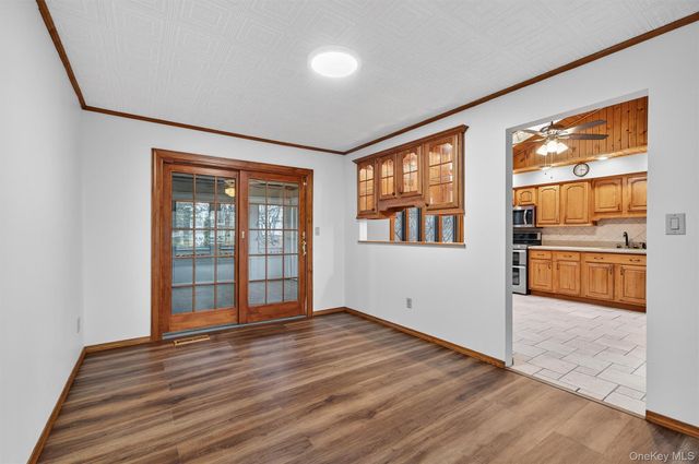 8 Badami Drive, Middletown, NY 10941