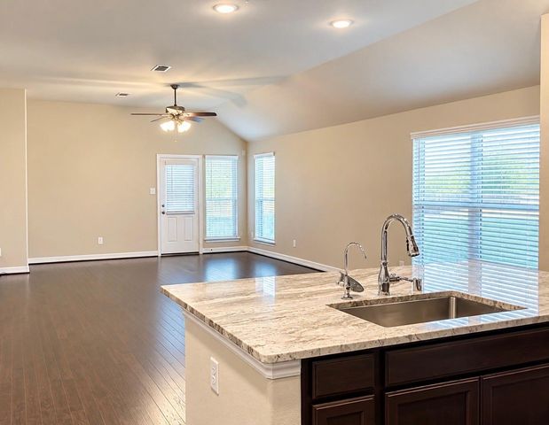 2638 Ivy Wood Lane, Conroe, TX 77385