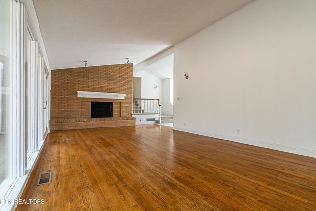 109 Baker Lane, Oak Ridge, TN 37830