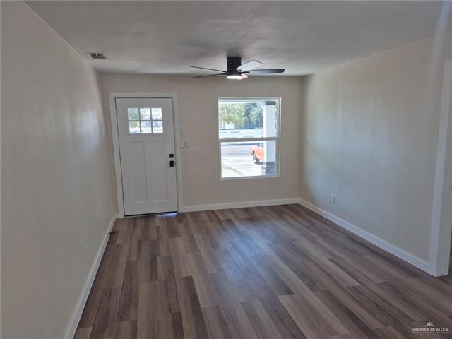 905 W Schunior Street, Edinburg, TX 78541