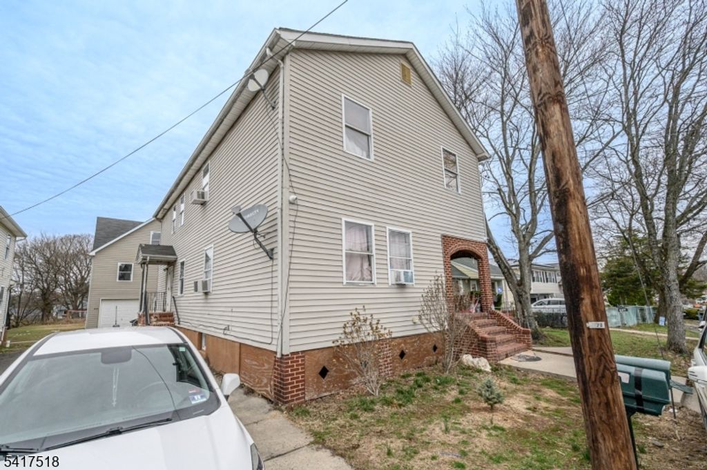 473 Lewis St, Franklin Twp., NJ 08873