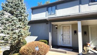 1557 Pinehurst, Upper St Clair, PA 15241