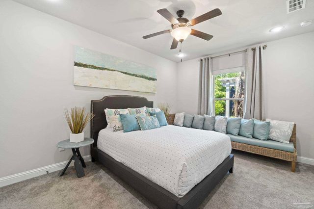 1397 Sabal Palm Dr, Gulf Breeze, FL 32563