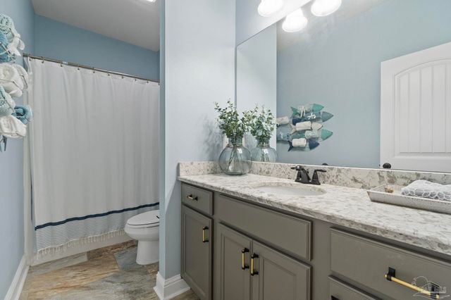 1397 Sabal Palm Dr, Gulf Breeze, FL 32563