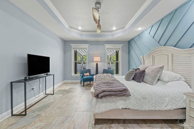 1397 Sabal Palm Dr, Gulf Breeze, FL 32563