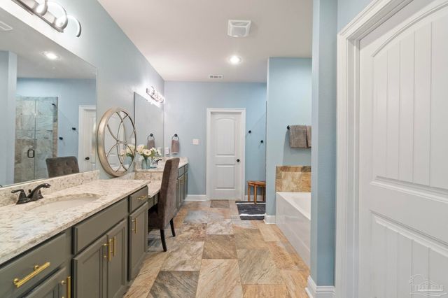 1397 Sabal Palm Dr, Gulf Breeze, FL 32563