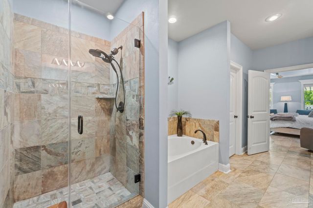 1397 Sabal Palm Dr, Gulf Breeze, FL 32563