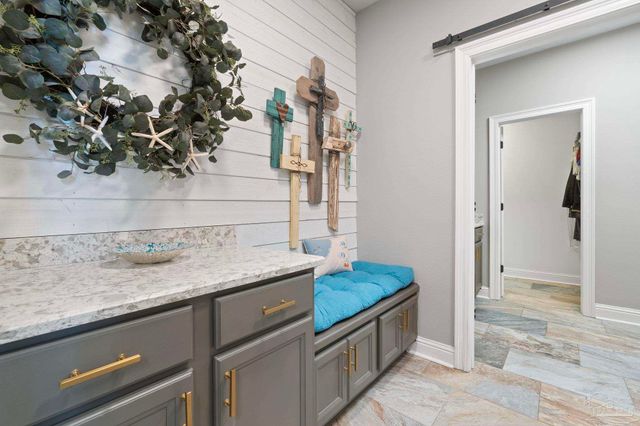 1397 Sabal Palm Dr, Gulf Breeze, FL 32563