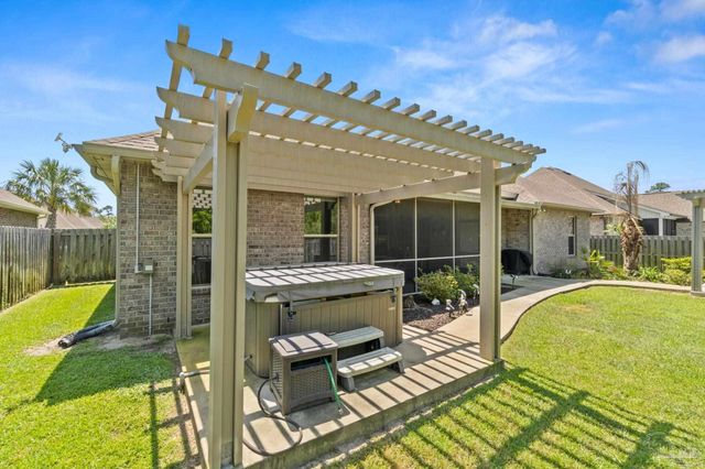 1397 Sabal Palm Dr, Gulf Breeze, FL 32563