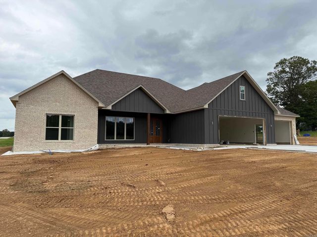 134 Republican Loop, Greenbrier, AR 72058
