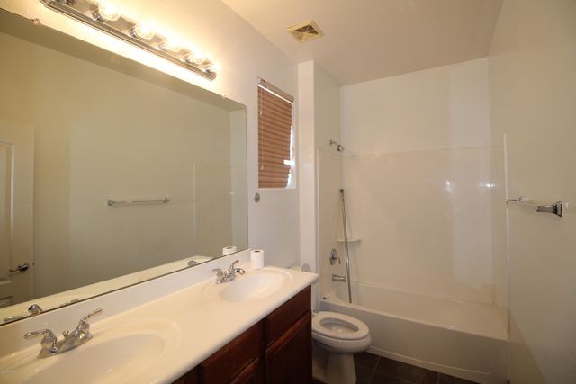 3808 E Flower Court, Gilbert, AZ 85298