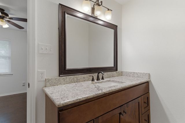 7008 Wayfarer Trail, Fort Worth, TX 76137