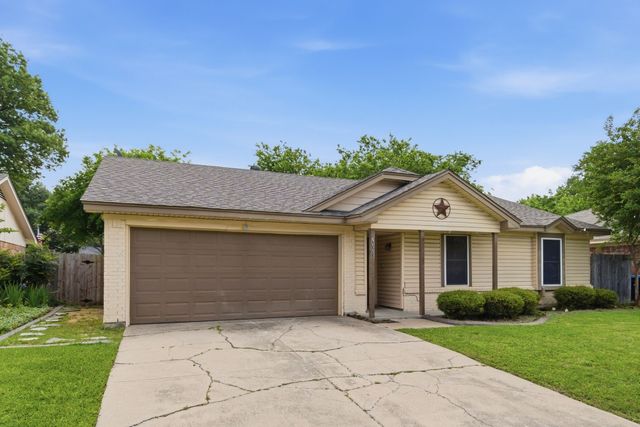 7008 Wayfarer Trail, Fort Worth, TX 76137